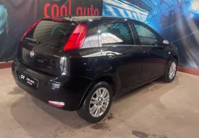 Vendo Fiat Punto 2018 - 8500 EUR, 105000 km - AUTO.MOTO.pt