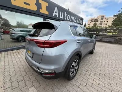 Sell Kia Sportage 2021 - 24900 EUR, 61000 km - AUTO.MOTO.pt