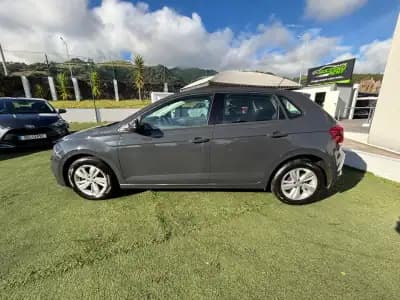 Vendo Volkswagen Polo 2018 - 17990 EUR, 58112 km - AUTO.MOTO.pt