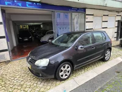 Sell Volkswagen Golf 2006 - 4999 EUR, 168497 km - AUTO.MOTO.pt