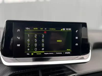 Vendo Peugeot 2008 2022 - 22500 EUR, 53598 km - AUTO.MOTO.pt