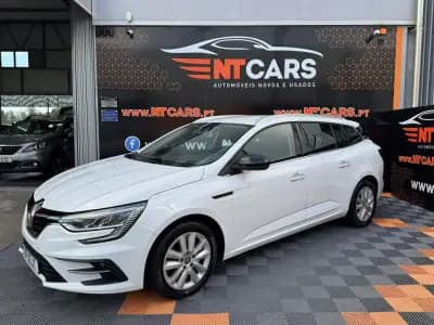 Sell Renault Mégane Sport Tourer 2023 - 24900 EUR, 16217 km - AUTO.MOTO.pt