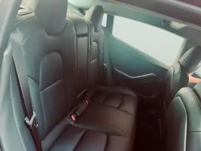 Vendo Tesla Model 3 2022 - 28500 EUR, 38350 km - AUTO.MOTO.pt