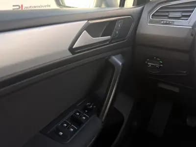 Sell Volkswagen Tiguan 2018 - 19990 EUR, 167400 km - AUTO.MOTO.pt