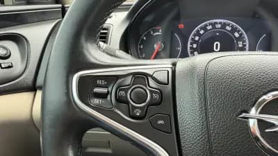 Vendo Opel Insignia 2016 - 13500 EUR, 164000 km - AUTO.MOTO.pt