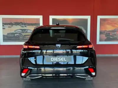 Vendo Peugeot 308 SW 2022 - 19990 EUR, 123591 km - AUTO.MOTO.pt