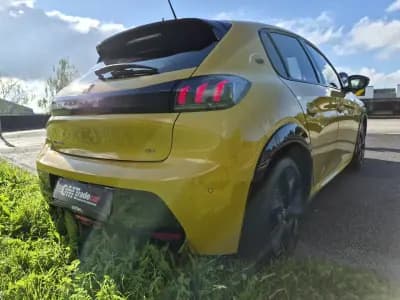 Sell Peugeot e-208 2021 - 18496 EUR, 33131 km - AUTO.MOTO.pt