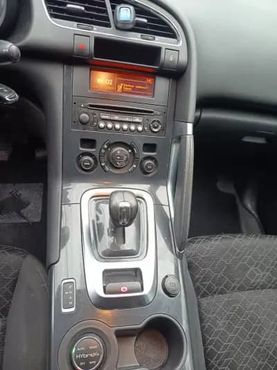 Vendo Peugeot 3008 2014 - 8000 EUR, 304000 km - AUTO.MOTO.pt