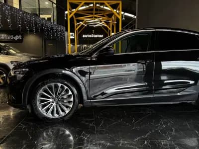 Sell Audi Q8 e-Tron Sportback 2024 - 59990 EUR, 24200 km - AUTO.MOTO.pt