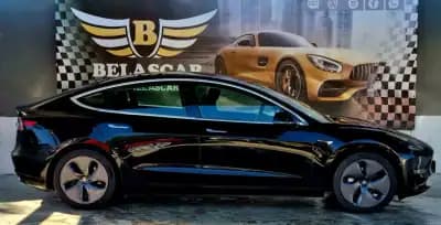 Vendo Tesla Model 3 2020 - 22900 EUR, 123000 km - AUTO.MOTO.pt