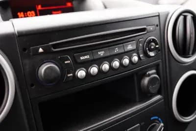 Sell Citroën Berlingo 1.6 BlueHDi Feel 2018 - 13400 EUR, 210000 km - AUTO.MOTO.pt