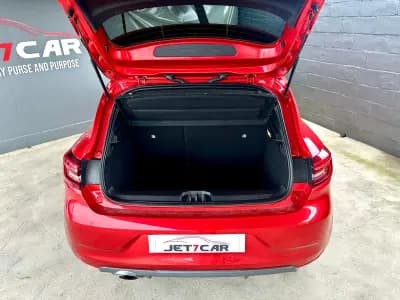 Vendo Renault Clio 2020 - 18990 EUR, 51300 km - AUTO.MOTO.pt