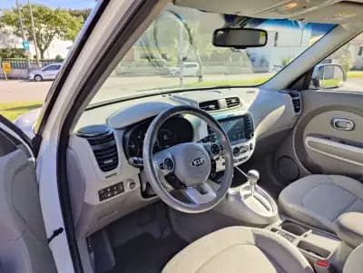 Sell Kia Soul 2018 - 11990 EUR, 156000 km - AUTO.MOTO.pt