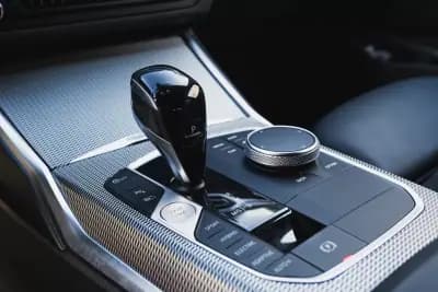 Sell BMW 330 2022 - 32000 EUR, 154900 km - AUTO.MOTO.pt