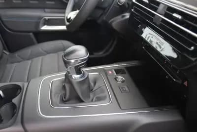 Vendo Citroën C5 Aircross 2024 - 28330 EUR, 24731 km - AUTO.MOTO.pt