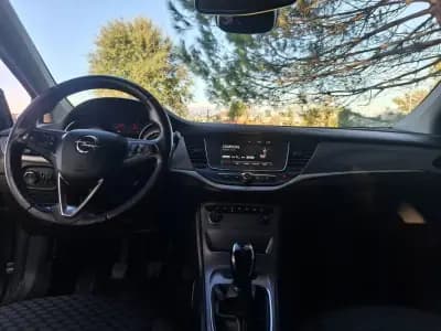 Sell Opel Astra Sports Tourer 2017 - 8900 EUR, 231400 km - AUTO.MOTO.pt