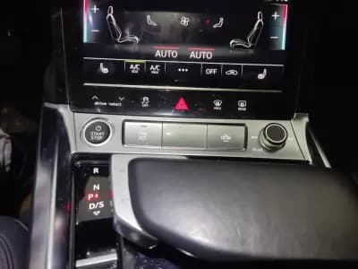 Vendo Audi e-tron 2020 - 26900 EUR, 91000 km - AUTO.MOTO.pt