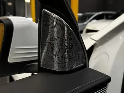 Vendo Mercedes-Benz EQC 2023 - 44990 EUR, 60200 km - AUTO.MOTO.pt