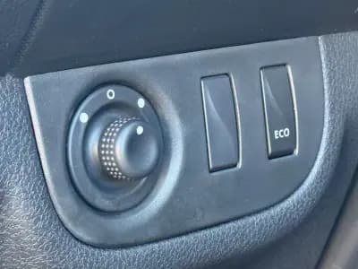 Vendo Dacia Sandero 2015 - 8950 EUR, 60000 km - AUTO.MOTO.pt