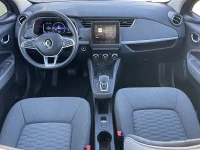 Vendo Renault Zoe 2021 - 18490 EUR, 34075 km - AUTO.MOTO.pt