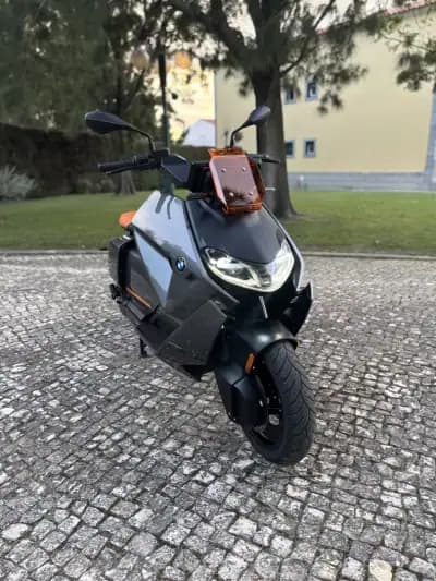 Vendo mota BMW CE 04 2022 - 8250 EUR, 13000 km - AUTO.MOTO.pt