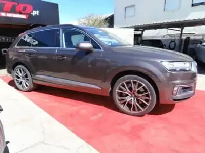 Sell Audi Q7 2016 - 45000 EUR, 155902 km - AUTO.MOTO.pt