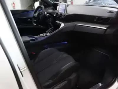 Sell Peugeot 3008 2017 - 19900 EUR, 114000 km - AUTO.MOTO.pt