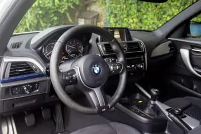 Vendo BMW 116 2016 - 17900 EUR, 142049 km - AUTO.MOTO.pt