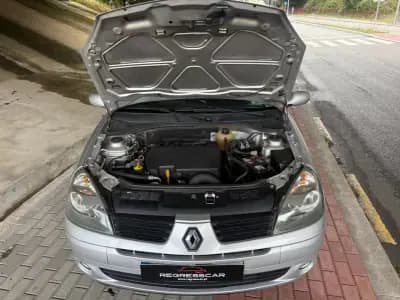 Vendo Renault Clio 2005 - 3990 EUR, 149000 km - AUTO.MOTO.pt
