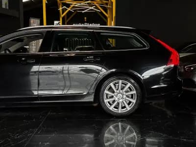 Vendo Volvo V90 2017 - 25490 EUR, 117800 km - AUTO.MOTO.pt