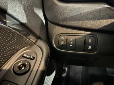 Sell Kia Carens 2016 - 16500 EUR, 115211 km - AUTO.MOTO.pt