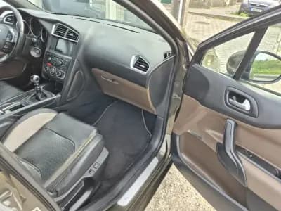 Vendo Citroën DS4 2012 - 11400 EUR, 214040 km - AUTO.MOTO.pt