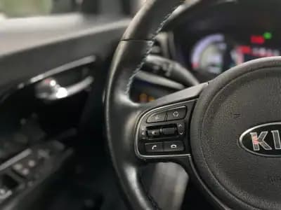 Sell Kia e-Niro 2021 - 33500 EUR, 69000 km - AUTO.MOTO.pt