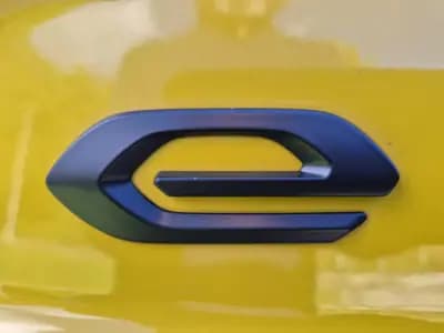 Sell Peugeot e-208 2021 - 18496 EUR, 33131 km - AUTO.MOTO.pt