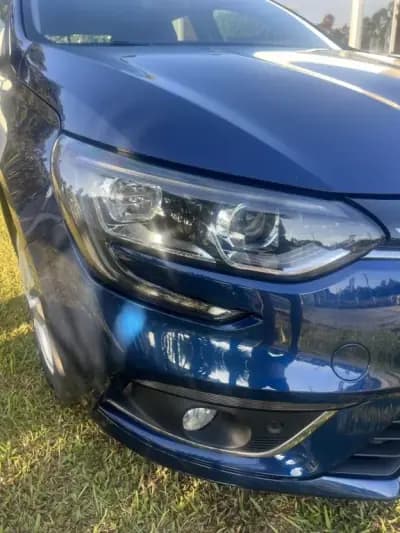 Vendo Renault Mégane Coupe 2017 - 14490 EUR, 193200 km - AUTO.MOTO.pt