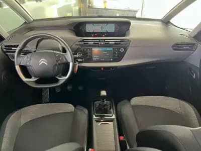 Vendo Citroën C4 Spacetourer 2019 - 15900 EUR, 125682 km - AUTO.MOTO.pt