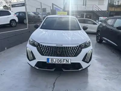Vendo Peugeot 2008 2024 - 22750 EUR, 38201 km - AUTO.MOTO.pt