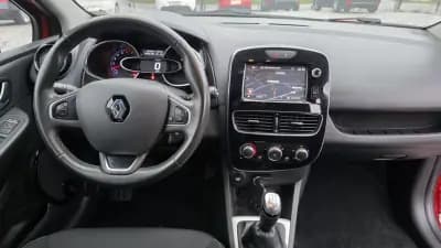 Vendo Renault Clio 2019 - 12990 EUR, 62000 km - AUTO.MOTO.pt