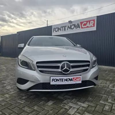 Vendo Mercedes-Benz A 160 2014 - 12950 EUR, 285717 km - AUTO.MOTO.pt