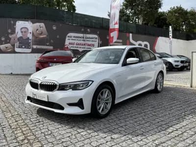 Vendo BMW 330e 2019 - 18990 EUR, 209877 km - AUTO.MOTO.pt