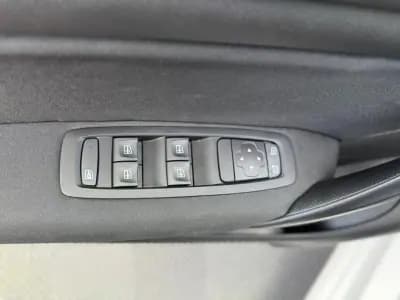 Sell Renault Mégane Sport Tourer 2023 - 24900 EUR, 16217 km - AUTO.MOTO.pt