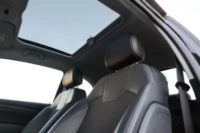 Sell Opel Adam 2017 - 11400 EUR, 77000 km - AUTO.MOTO.pt