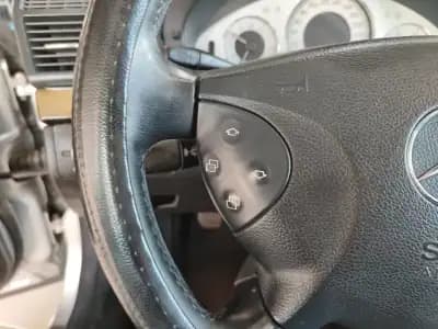 Vendo Mercedes-Benz E 220 2003 - 5500 EUR, 500000 km - AUTO.MOTO.pt