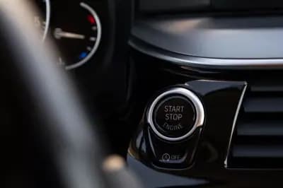 Vendo BMW 520 2017 - 24999 EUR, 188000 km - AUTO.MOTO.pt