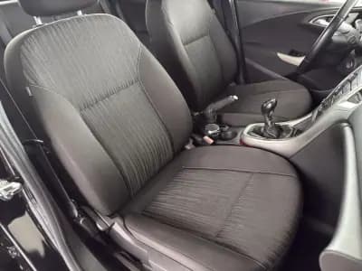 Vendo Opel Astra 2009 - 5990 EUR, 244173 km - AUTO.MOTO.pt