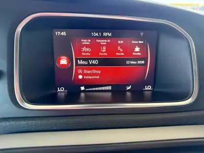 Vendo Volvo V40 2017 - 17490 EUR, 131420 km - AUTO.MOTO.pt