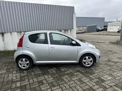 Sell Peugeot 107 2010 - 7690 EUR, 90311 km - AUTO.MOTO.pt