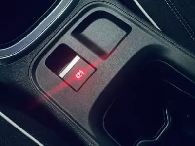 Vendo Fiat 600 2025 - 23800 EUR, 17707 km - AUTO.MOTO.pt