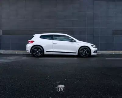 Vendo Volkswagen Scirocco 2013 - 16990 EUR, 153299 km - AUTO.MOTO.pt