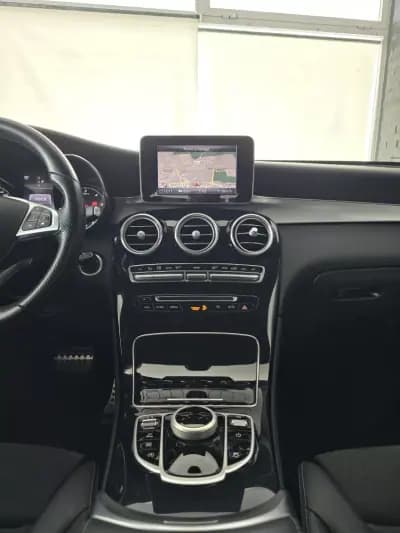 Sell Mercedes-Benz GLC 250 2018 - 37950 EUR, 98748 km - AUTO.MOTO.pt